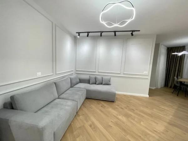 Tirane, shitet apartament 1+1 Kati 5, 65 m² 135.000 € (Komuna e Parisit)
