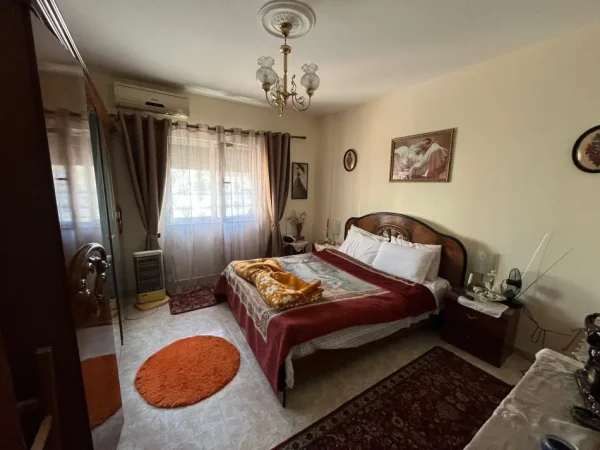 Tirane, shitet apartament 2+1+Aneks+Ballkon Kati 3, 91 m² 218.400 € (Rruga Myslym Shyri)