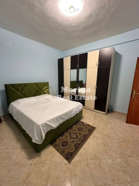 Tirane, jepet me qera shtepi 2+1+Aneks+Ballkon Kati 2, 115 m² 450 € (Casa Italia-Pati Travel Terminali)