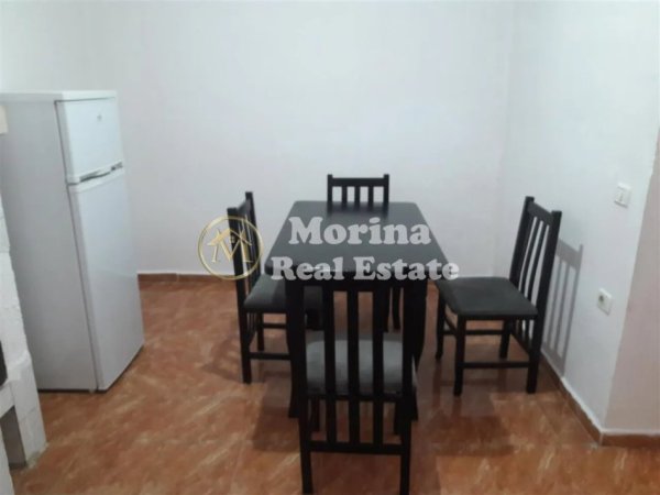 Tirane, jepet me qera apartament 1+1 Kati 1, 100 m² 650 € (21 Dhjetori)
