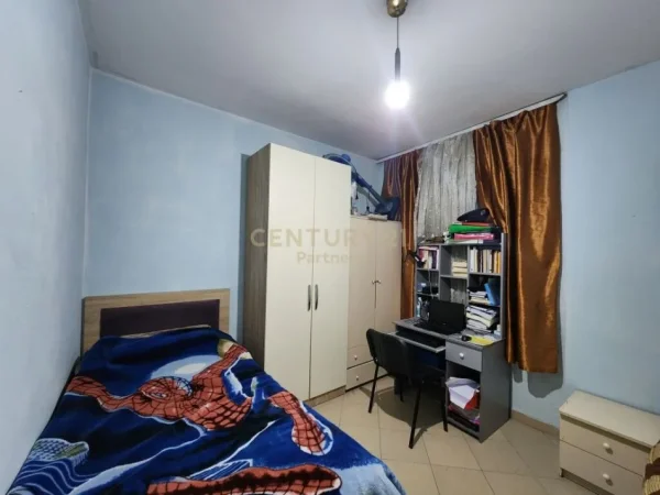 Tirane, shitet apartament 2+1 Kati 5, 92 m² 110.000 € (Yzberisht)