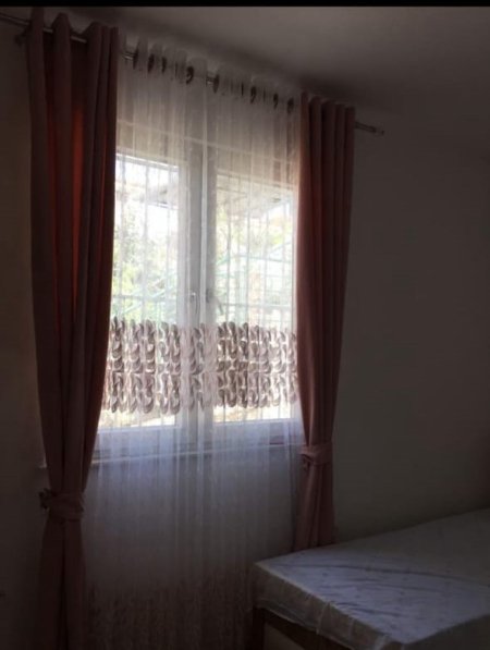 Tirane, jepet me qera apartament 3+1+Ballkon Kati 1, 340 m² 700 € (QYTET STUDENTI)
