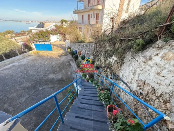 Vlore, jepet me qera hotel Kati 0, 11.500 € (Rruga Dhimitër Konomi)