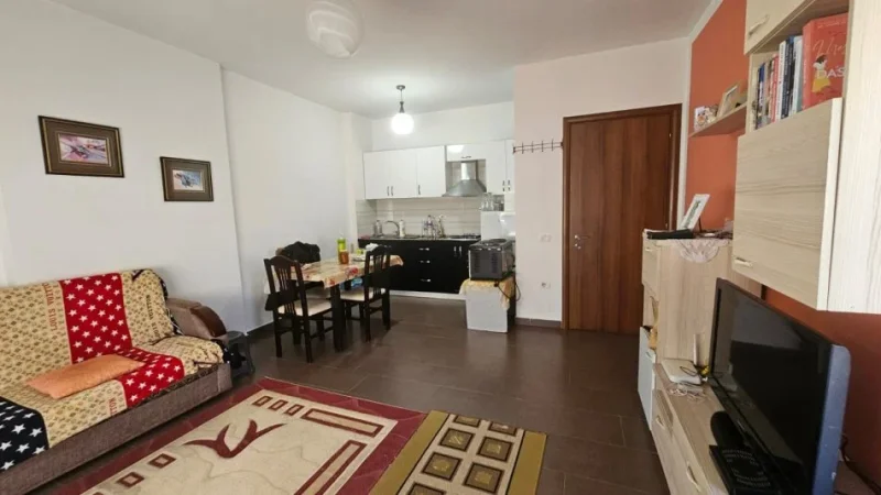 Tirane, shitet apartament 1+1+Aneks+Ballkon Kati 6, 67 m² 