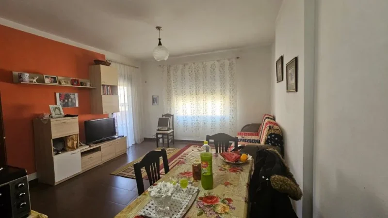Tirane, shitet apartament 1+1+Aneks+Ballkon Kati 6, 67 m² 