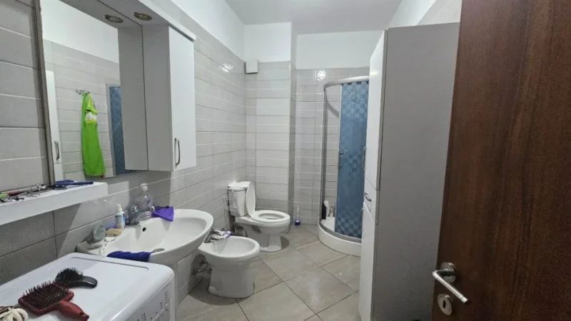 Tirane, shitet apartament 1+1+Aneks+Ballkon Kati 6, 67 m² 