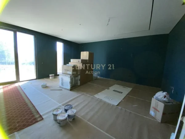 Tirane, jap me qera apartament 2+1+2+POST PARKIMI+Ballkon , 90 m² 1.600 € (Rruga e Kosovarëve)