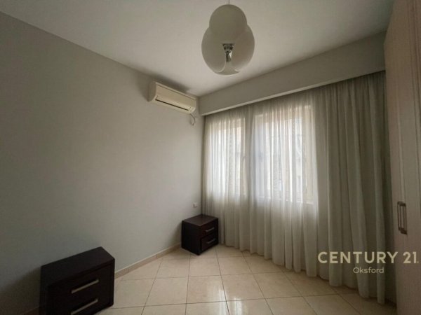 Tirane, jap me qera apartament 2+1+2 , 93 m² 700 € (Kopshti Botanik Zoologjik)