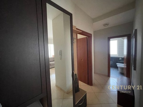 Tirane, jap me qera apartament 2+1+2 , 93 m² 700 € (Kopshti Botanik Zoologjik)