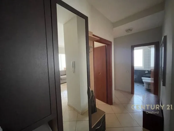 Tirane, jap me qera apartament 2+1+2 , 93 m² 700 € (Kopshti Botanik Zoologjik)