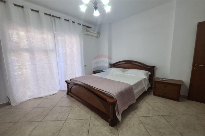 Tirane, jepet me qera apartament 2+1 Kati 5, 85 m² 650 € (Rruga e Elbasanit)