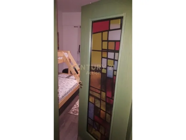 Tirane, jap me qera apartament 2+1+POST PARKIMI, 90 m² 650 € (Liqeni i Thatë)