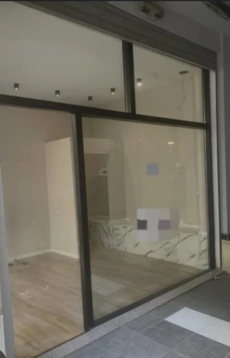 Tirane, shitet dyqan Kati 0, 47 m² 290.000 € (BULEVARDI GJERGJ FISHTA)