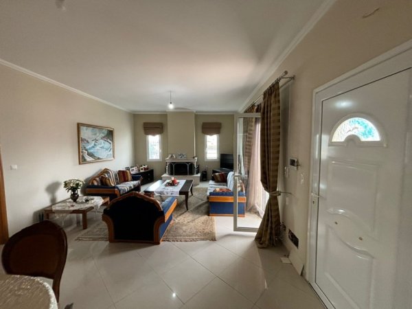 Tirane, jepet me qera apartament 2+1+Aneks+Ballkon Kati 2, 115 m² 450 € (selite)