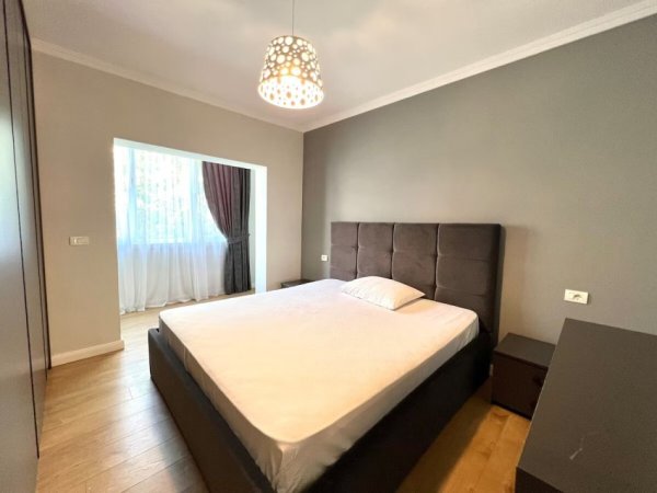 jepet me qera apartament 2+1 Kati 5,BLLOK, 80 m² 650 €