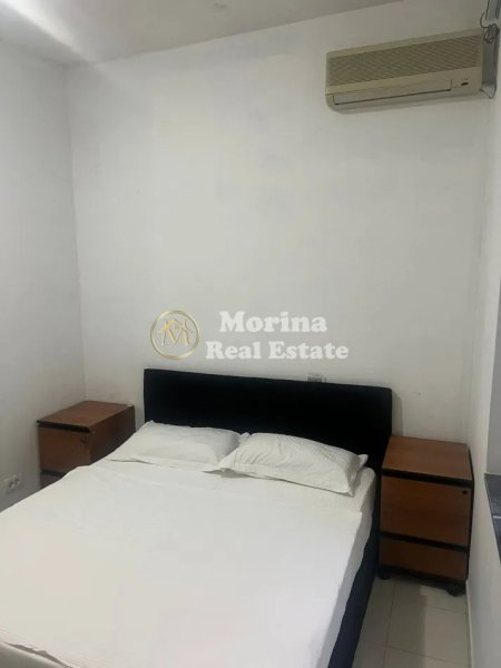 Tirane, jepet me qera apartament 3+1 Kati 1, 100 m² 700 € (Selvia)