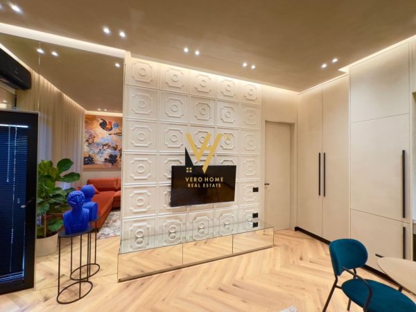 Tirane, jepet me qera apartament 1+1+Ballkon Kati 6, 70 m² 1.000 € (RRUGA E KAVAJES)