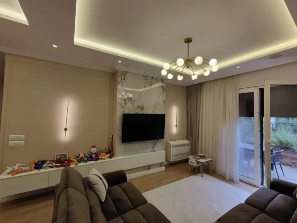 Tirane, shitet apartament 2+1+Aneks+Ballkon Kati 1, 136 m² 330.000 € (rose garden residence , teg)