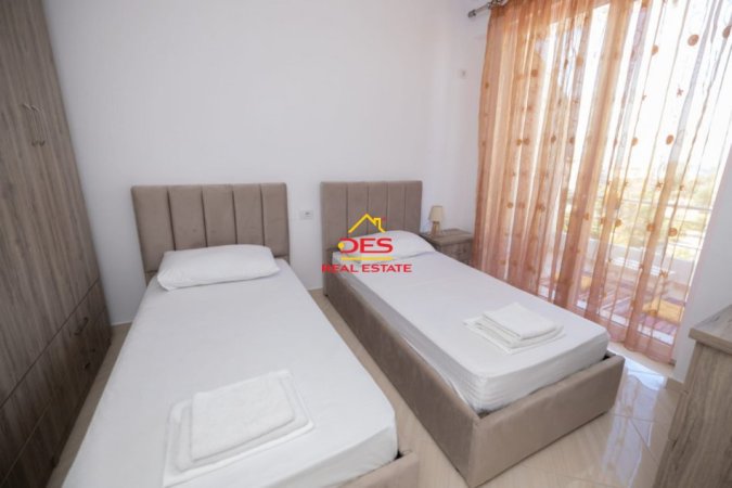 Vlore, jepet me qera apartament 2+1+Ballkon Kati 7, 108 m² 500 € (Rruga Sazani)