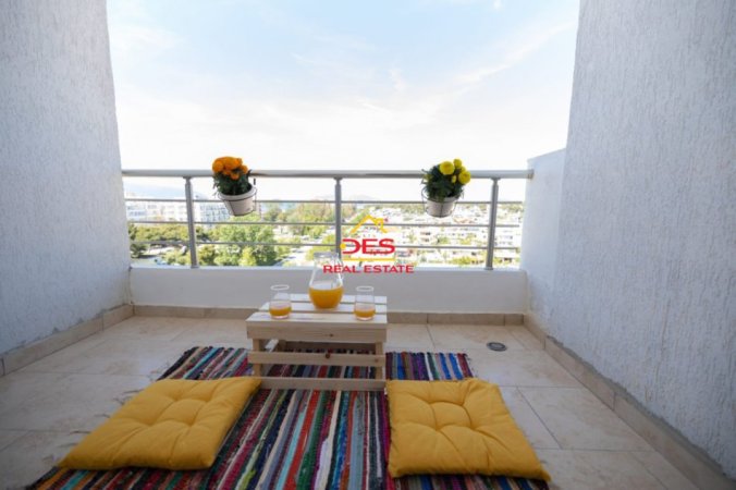 Vlore, jepet me qera apartament 2+1+Ballkon Kati 7, 108 m² 500 € (Rruga Sazani)