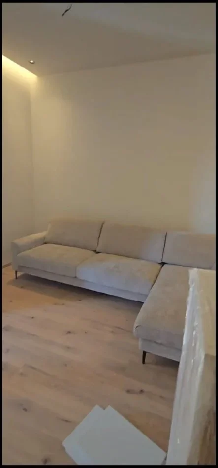 Tirane, jepet me qera apartament 2+1 Kati 5, 125 m² 1.000 € (21 Dhjetori)