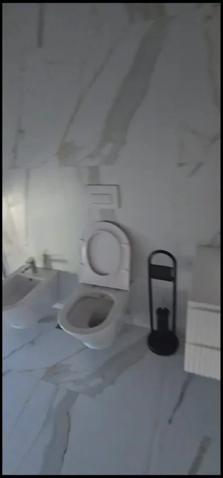 Tirane, jepet me qera apartament 2+1 Kati 5, 125 m² 1.000 € (21 Dhjetori)