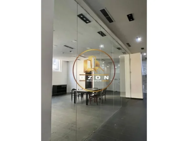 Ambient Biznesi për Qira tek Vesa Center në Bllok!