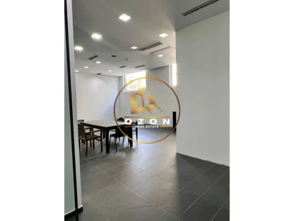 Ambient Biznesi për Qira tek Vesa Center në Bllok!