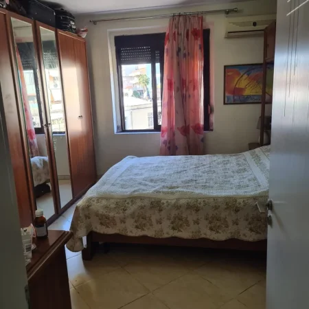 Durres, shitet apartament 2+1+Aneks+Ballkon Kati 4, 85 m² 125.000 € (Bulevard, Durres)