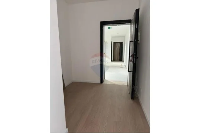 Tirane, shitet apartament 2+1+Ballkon Kati 10, 119 m² 250.000 € (SHITET APARTAMENT 2+1+2 ORBITAL 1!)