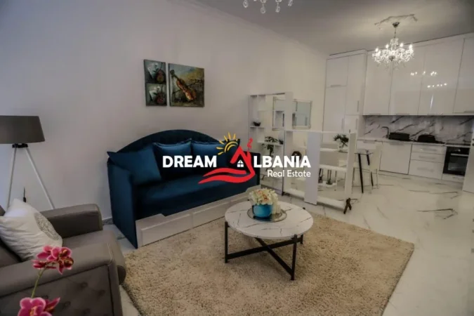 Tirane, jepet me qera apartament 1+1+Ballkon Kati 6, 78 m² 800 € (Ne Rrugen e Kavajes, tek Square 21)