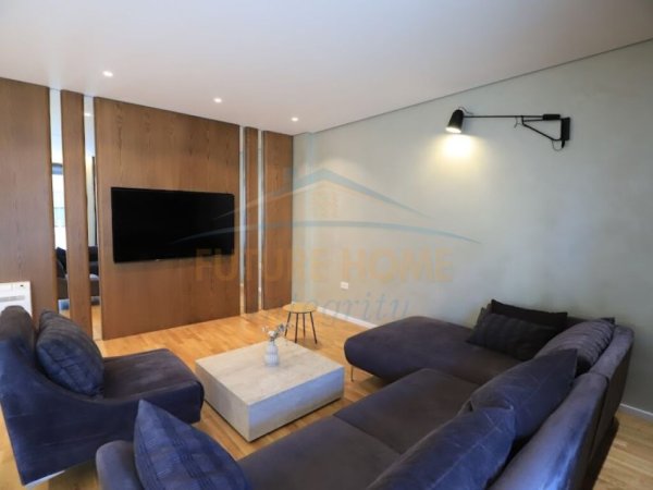 Tirane, shitet apartament 3+1 Kati 2, 148 m² 416.000 € (TEG)