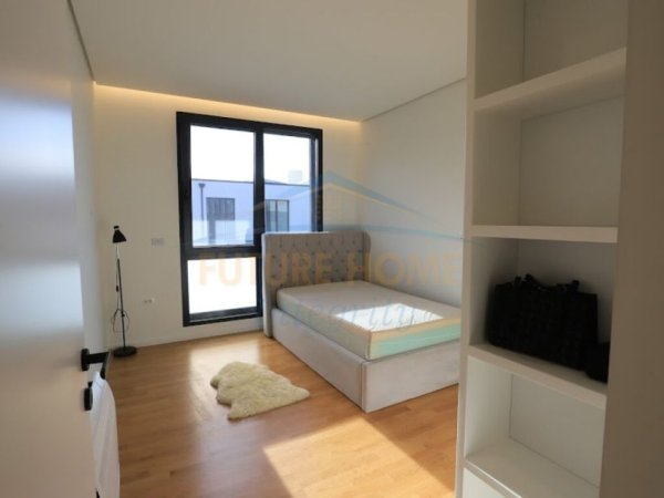 Tirane, shitet apartament 3+1 Kati 2, 148 m² 416.000 € (TEG)