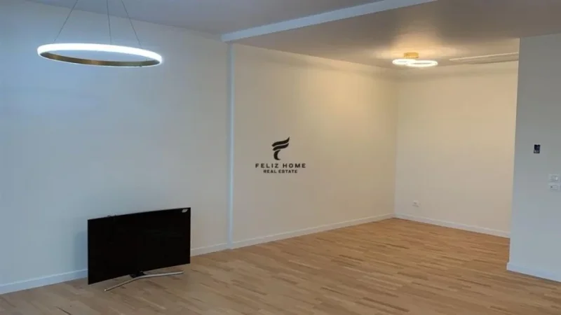 Tirane, jepet me qera apartament 2+1+Ballkon Kati 3, 120 m² 1.500 € (LAKE VIEW)