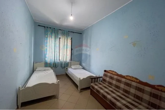 Tirane, jepet me qera apartament 2+1 Kati 2, 100 m² 350 € (Bulevardi Zhan Dark)