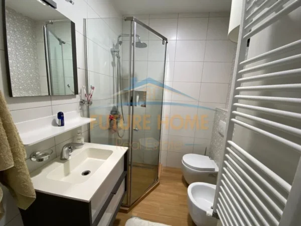 Tirane, shitet apartament 2+1+Ballkon Kati 6, 116 m² 240.000 € (KOPSHTI ZOOLOGJIK)