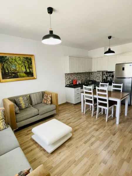 Tirane, jepet me qera apartament 1+1 Kati 8, 80 m² 520 € (Astir)