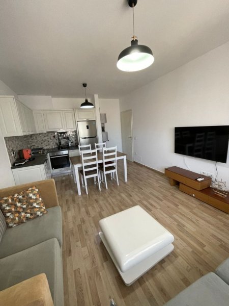 Tirane, jepet me qera apartament 1+1 Kati 8, 80 m² 520 € (Astir)