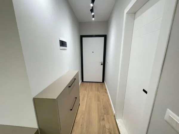 Tirane, shitet apartament 1+1+Aneks+Ballkon Kati 5, 65 m² 135.000 € (Mbi Komunen eParisit)