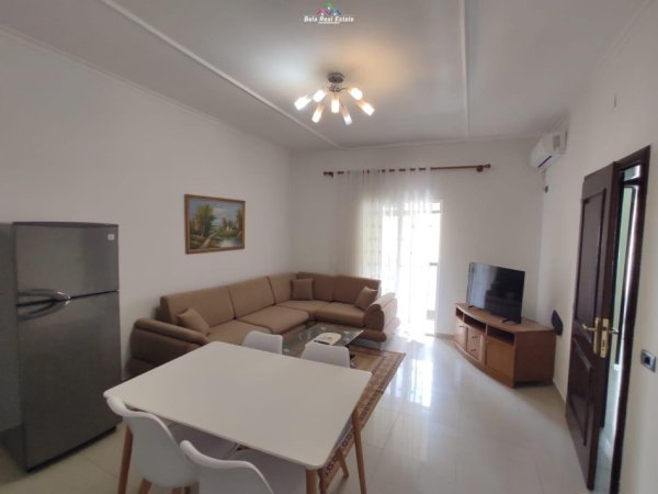 Tirane, jepet me qera apartament 1+1+Ballkon Kati 2, 60 m² 500 € (shkolla e baletit)