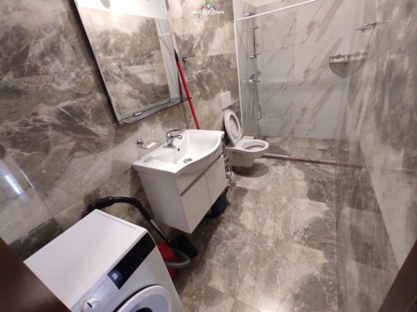 Tirane, jepet me qera apartament 1+1+Ballkon Kati 2, 60 m² 500 € (shkolla e baletit)