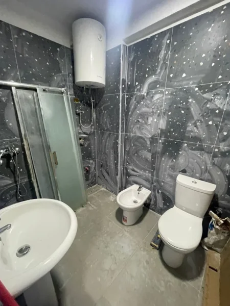 Tirane, shitet apartament 2+1+Aneks+Ballkon Kati 2, 99 m² 150.000 € (yzberisht)