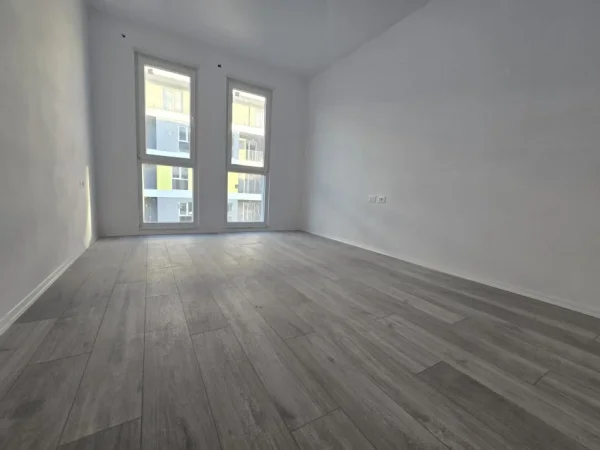 Tirane, shitet apartament 2+1+Aneks+Ballkon Kati 6, 97 m² 106.000 € (univers city)