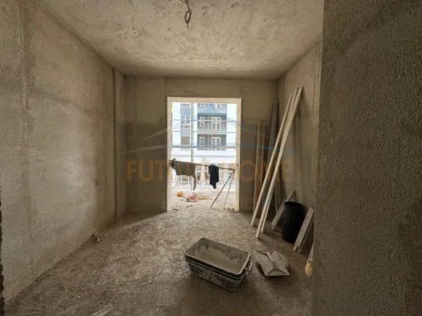 Tirane, shitet apartament 2+1 Kati 1, 90 m² 85.700 € (UNIVERS CITY)