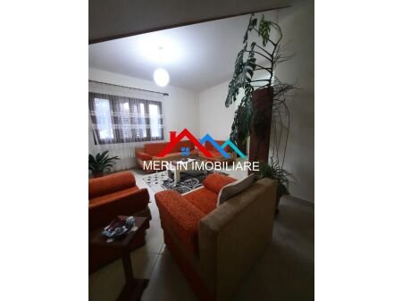 Tirane, jepet me qera Vile 2+1+Ballkon Kati 3, 288 m² 1.400 € (NDROQ)