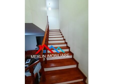 Tirane, jepet me qera Vile 2+1+Ballkon Kati 3, 288 m² 1.400 € (NDROQ)