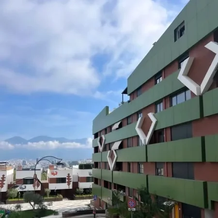 Tirane, shitet apartament 3+1 , 145 m² 270.000 € (Zgjerimi)