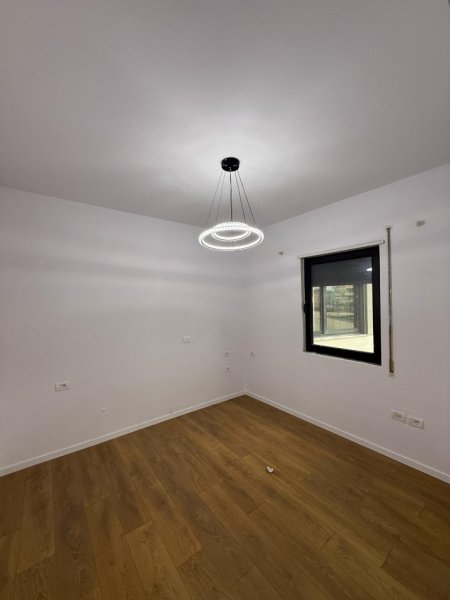 Tirane, shitet apartament 1+1 , 77 m² 189.000 € (Pazari i Ri)