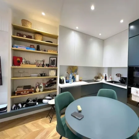 Tirane, shitet apartament , 76 m² 285.000 € 