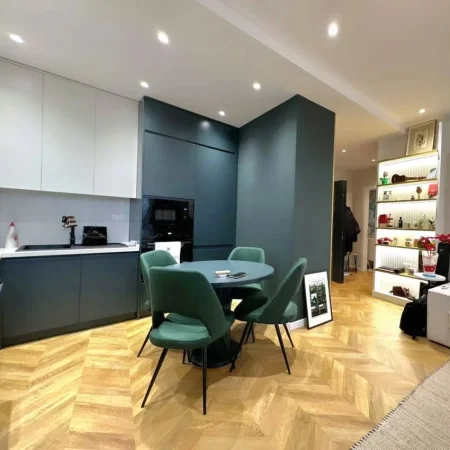 Tirane, shitet apartament , 76 m² 285.000 € 